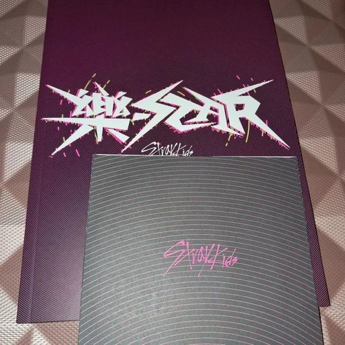 Stray Kids Rock Star Limited Album σαν καινούργιο με επιπλέον 5 STAR