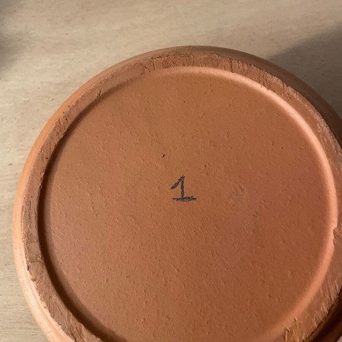 Deroma Italy terracotta pot without hole 19cm diameter x 8cm height No1 new