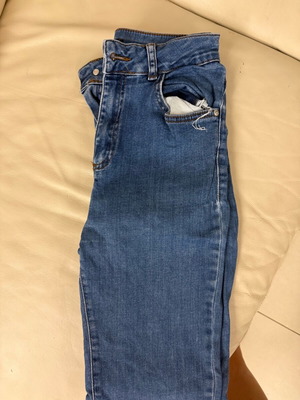 Κολλητό τζιν Pull & Bear, μέγεθος 36, άριστη κατάσταση