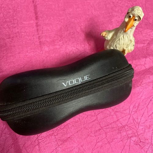 Vogue glasses case like new, leather with zipper