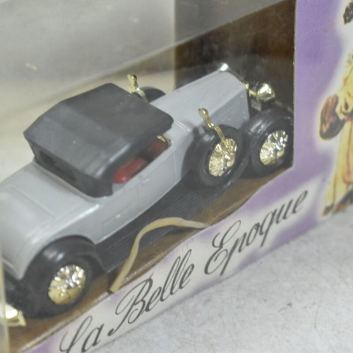 La Belle Epoque 1900 collectible diecast car model like new with box