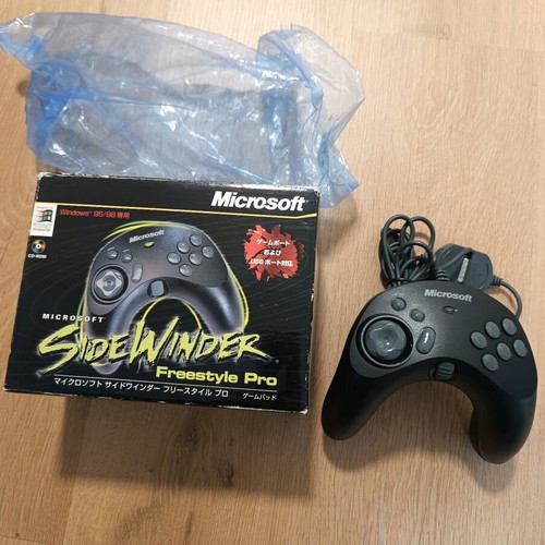 Microsoft SideWinder Freestyle Pro used USB controller for Windows 98 with CD