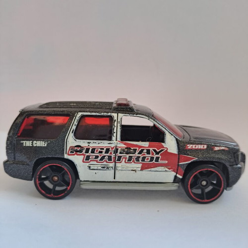 Hot Wheels '07 Chevy Tahoe Highway Patrol 2010 Edition diecast car