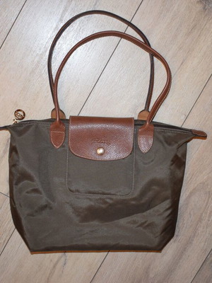 Longchamp hand bag used, green