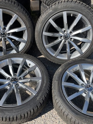 Original Monterey rims like new for Volkswagen B8 with Pirelli tires