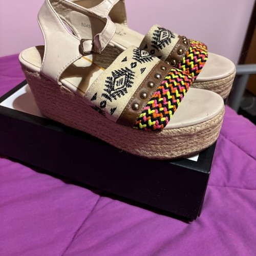 Summer platform sandals size 36 like new, multicolor and beige