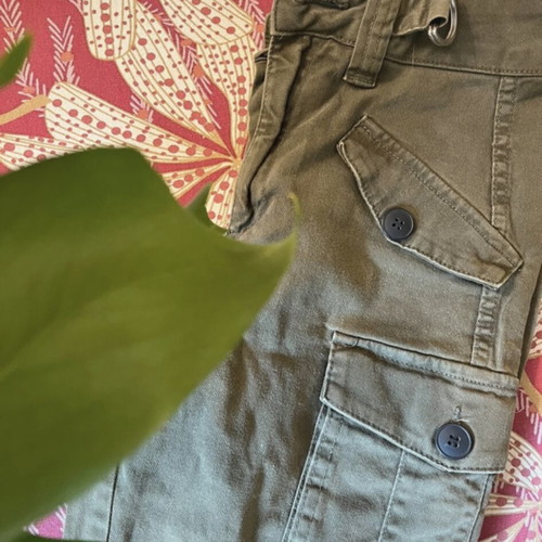 Bershka Khaki Cargo Pants like new, size XS 34 6