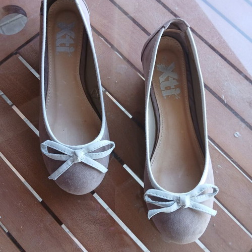 Xti beige-grey suede ballerina flats with small heel, size 38