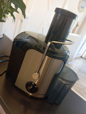 Rohnson R-425 Juicer 1000W inox like new