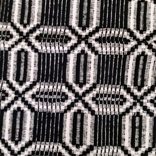 Woven blanket new, black and white, size 1.45x1.80 m