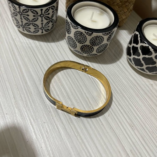 Steel bracelet like new with opening mechanism