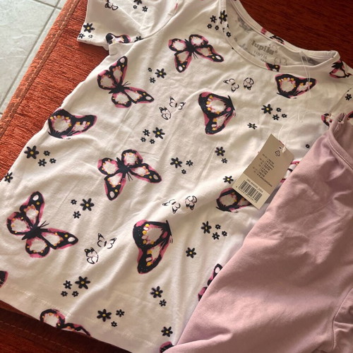 Children's t-shirt set new for ages 4-6