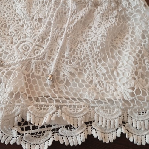 Amisu lace shorts size 40 like new, cotton, white