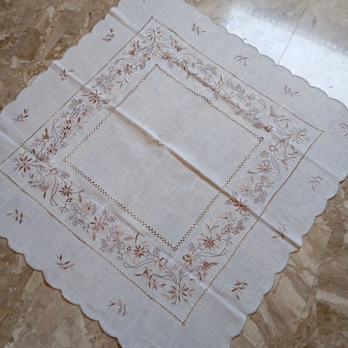Ecru semi-linen tablecloth with beige floral embroidery and handmade cutwork