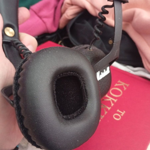 Marshall Mid Bluetooth wireless headphones like new