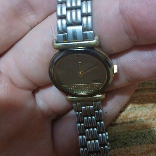 Seiko 2P20-0020 vintage quartz wristwatch used, gold and silver