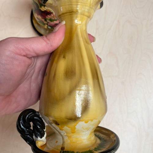 Set of 2 vintage ceramic vases with painted flowers like new