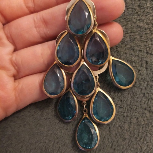 Long earrings like new from Accessories store