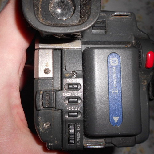 Sony video camera used with 8mm tapes