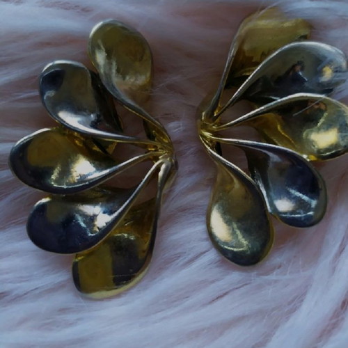 Vintage 90's clip-on earrings used