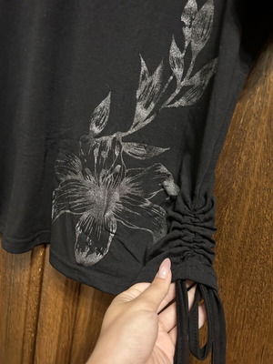 Blouse medium size black, like new