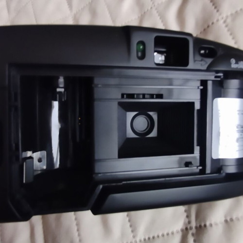 Wizen camera like new with case
