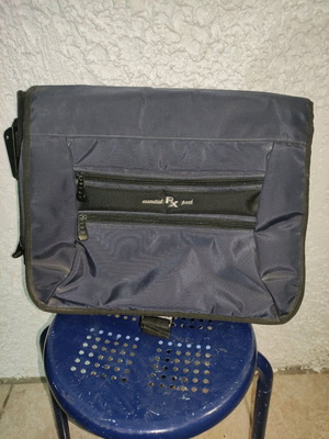 Τσάντα Laptop PMI Like New, Μαύρη, με πάνω από 10 θήκες, μαλακή επένδυση