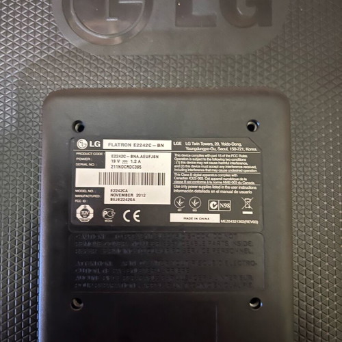 LG Flatron E2242C monitor used for parts with power supply