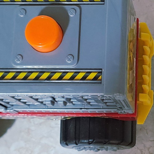 Road Rippers Dino Hauler Velociraptor Jeep with sounds and lights