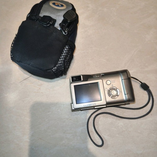 Olympus camera like new with case