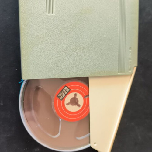 Audio reel 11 centimeters sealed, new
