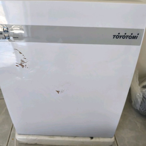 Toyotomi dehumidifier used