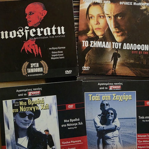 DVD movie collection like new, about 100 discs with subtitles