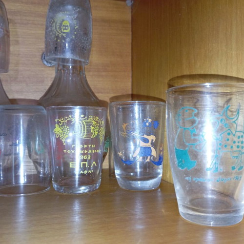 Wine bottles and painted wine glasses like new, set of 7+14