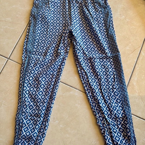 H&M girls' pants 6-7 years like new, viscose, white-blue