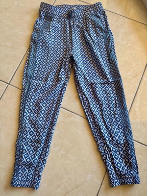 H&M girls' pants 6-7 years like new, viscose, white-blue