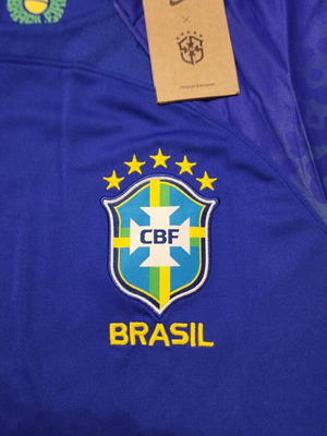 Brasil Nike jersey size XL slim fit new