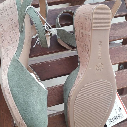 Esmara platform shoes size 37 new khaki
