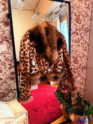 Vintage Authentic Kastoria Fur Leopard Print Crop Jacket