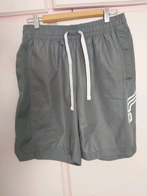 Nike Kyrie Irving sports shorts like new, size Medium, gray