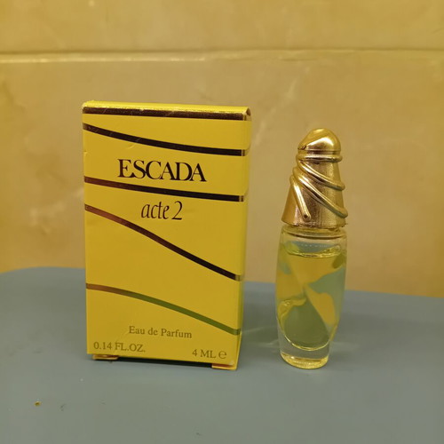 Escada Acte 2 Mini Eau de Parfum new, authentic