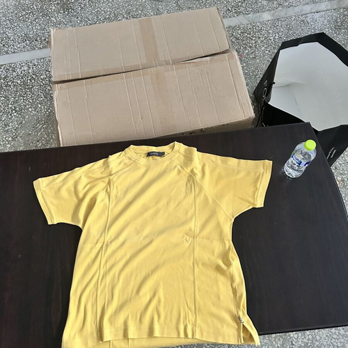 Bison T Shirt like new, yellow, size L