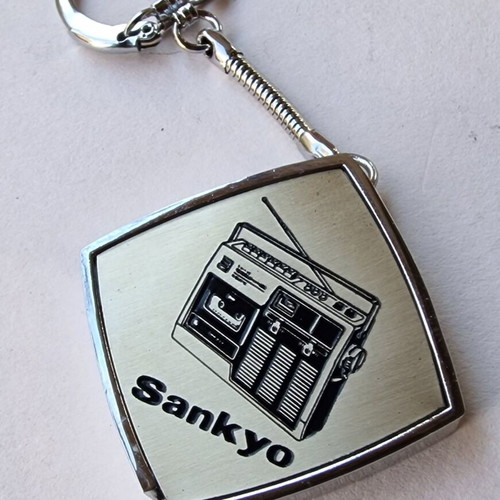 Sankyo vintage keychain tape measure like new