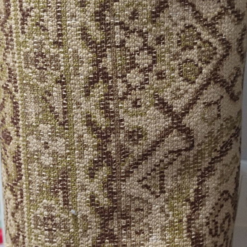 Wool rug classic oriental style like new, beige brown green tones