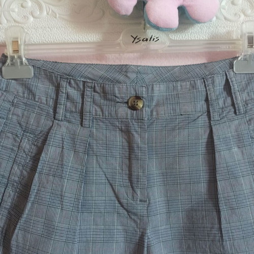 Benetton women's shorts medium like new, black and gray