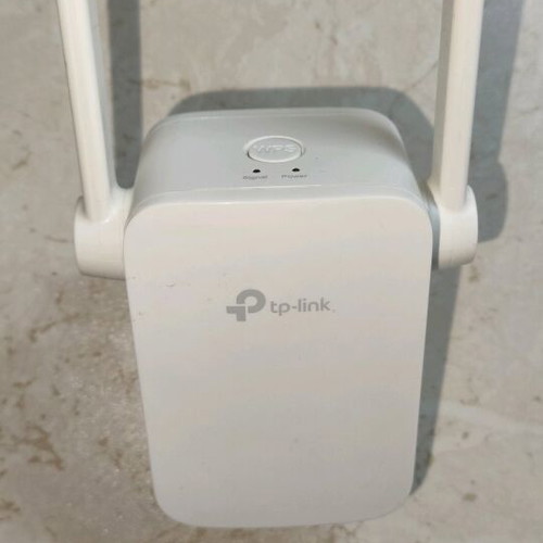 Tp-link WA855RE WiFi extender like new