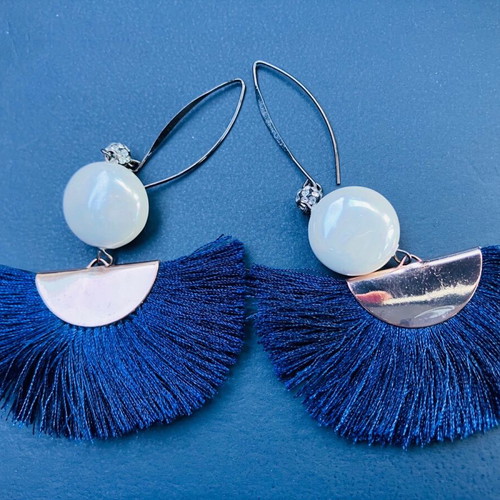 Blue earrings with pearl new