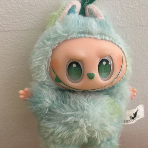 Labubu doll like new
