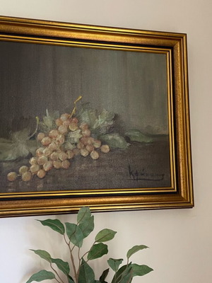 Still life painting by artist K. Fassos like new