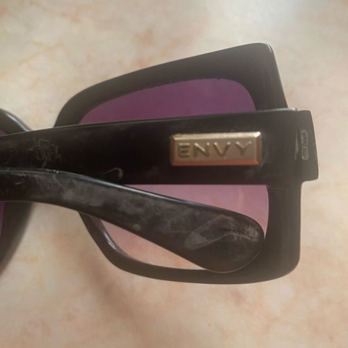 Envy women's sunglasses used, black
